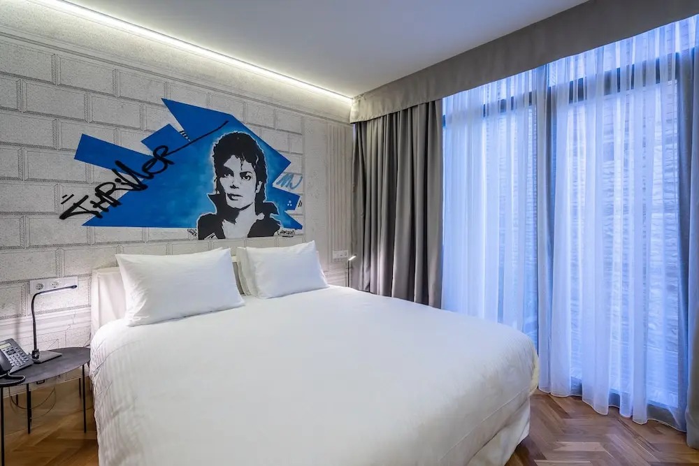 هتل پلتفرما دیزاین